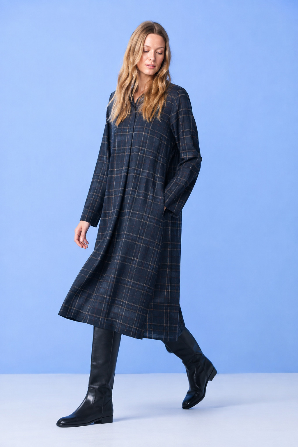 OSKA Kleid 6553 / Baumwolle-Wolle-Seersucker-Karo – Bild 4
